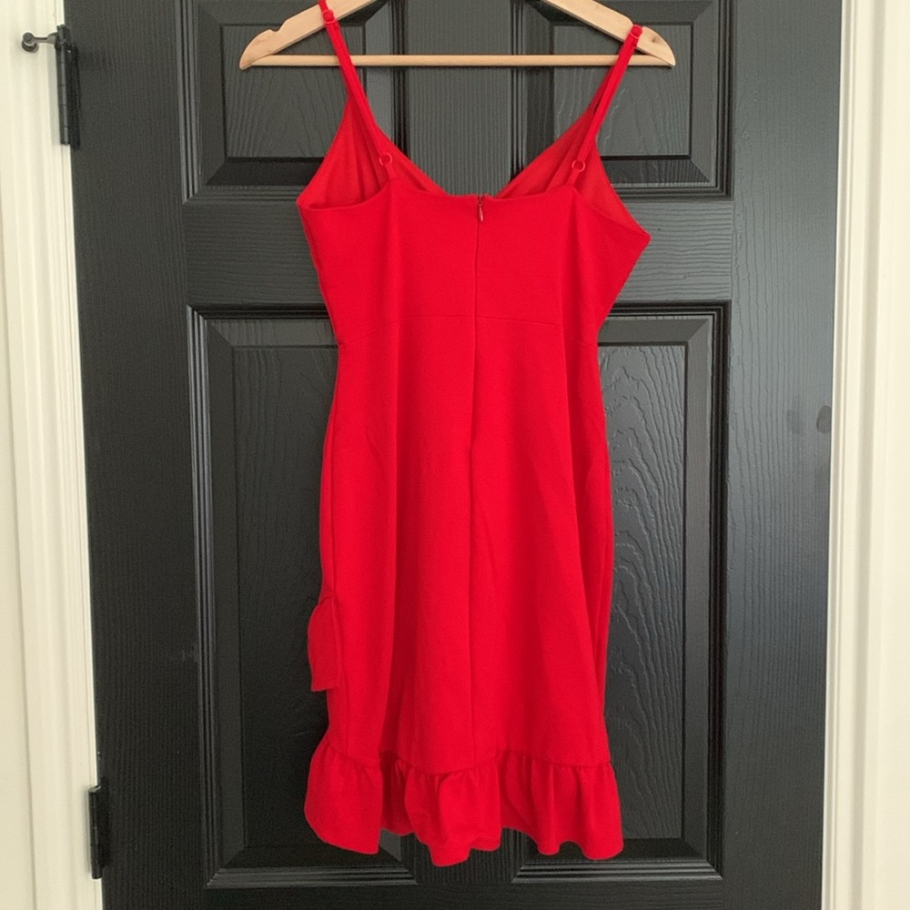 Lulus Ruffle Dress size S Like new - Picture 3 of 3